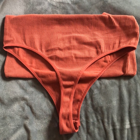 Burnt Orange Thong Bodysuit - Picture 3 of 4